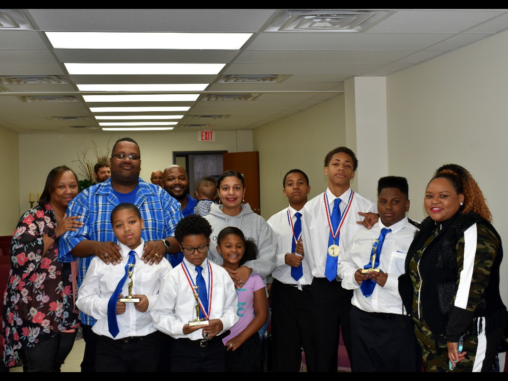 Participants and volunteers for SOF Stem Derby